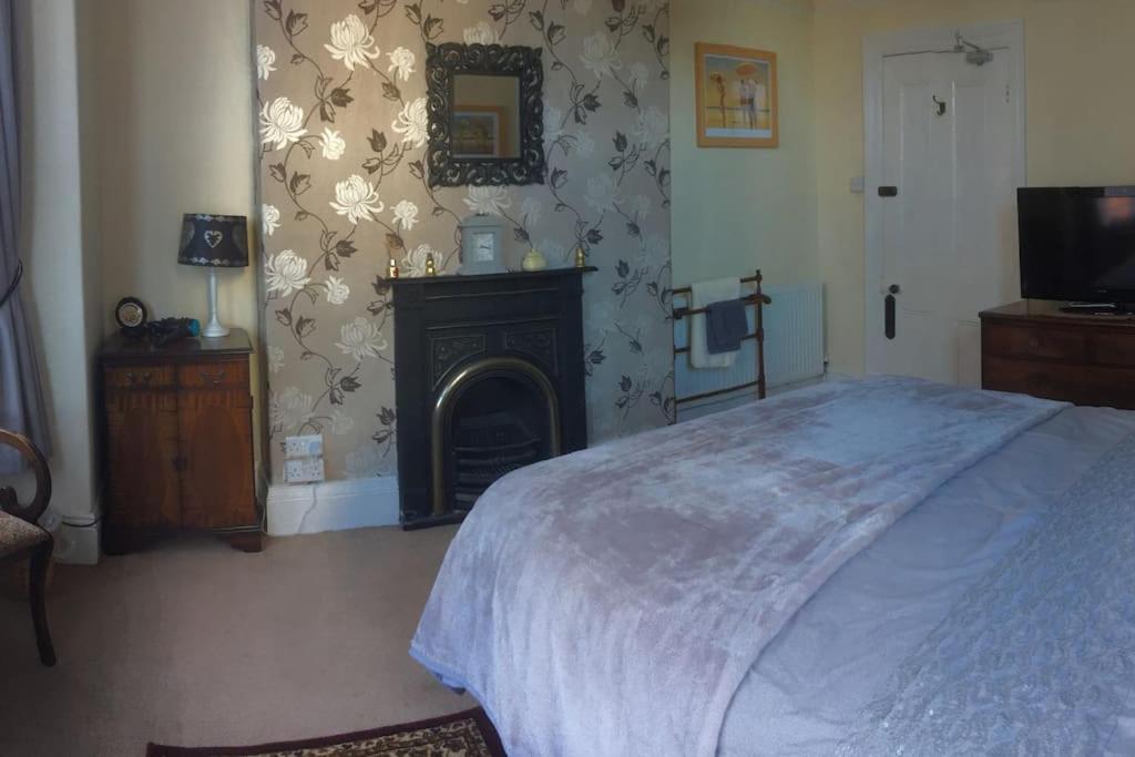 Turret Corner, Colwyn Bay, 5Min Walk To Sandy Beach Villa Conwy Esterno foto