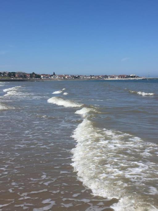 Turret Corner, Colwyn Bay, 5Min Walk To Sandy Beach Villa Conwy Esterno foto