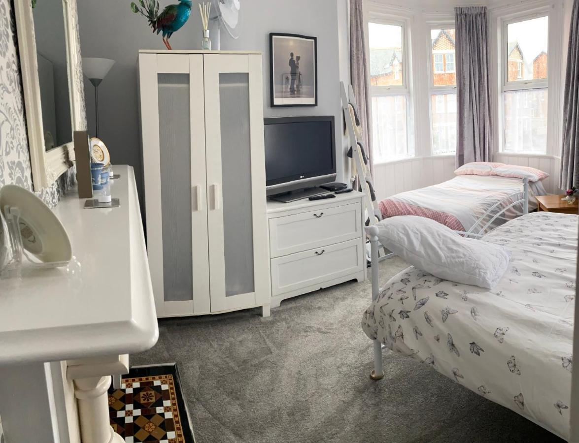 Turret Corner, Colwyn Bay, 5Min Walk To Sandy Beach Villa Conwy Esterno foto