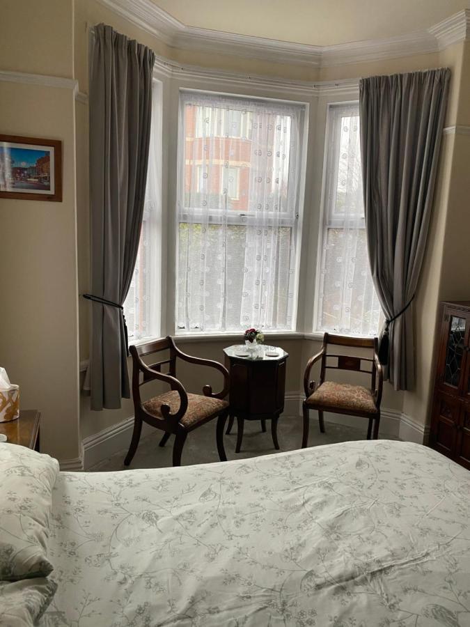 Turret Corner, Colwyn Bay, 5Min Walk To Sandy Beach Villa Conwy Esterno foto
